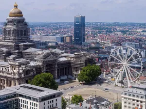 Brusselse netbeheerder bedenkt tussenoplossing voor klanten die stroom willen maar op een vol stroomnet wachten