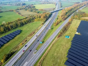 Verbodszones, meerkosten en heffingen: nieuw Duits energiepakket dreigt bouw zonneparken te stoppen