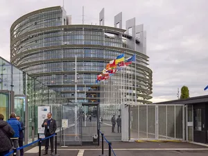 Experts EU: cybersecurity zonnepanelen schiet ernstig tekort, verbiedt verkoop omvormers uit China