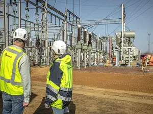 Netaansluiting lonkt voor honderden batterijen in Vlaamse wachtrij na groen licht Fluvius