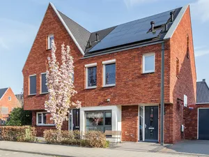 Netbeheerders herhalen oproep voor verplichte registratie van laadpalen en warmtepompen