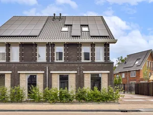 Na einde salderingsregeling worden zonnepanelen en slim laden dubbel beloond door nieuw nettarief