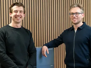 Thuisbatterij.nl lanceert eerste plug-in thuisbatterij met semi-solidtechnologie