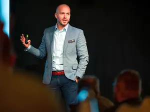 ‘Veel installateurs zonnepanelen nog niet klaar voor thuisbatterij en slimme sturing’