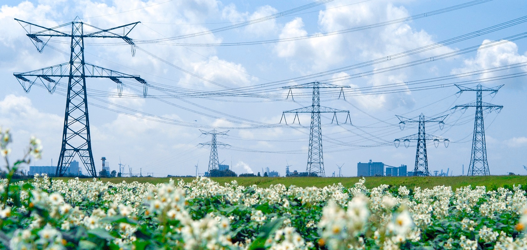 Solar Magazine – TenneT setter høyspentmotorveien fra Eemshaven til Groningen i drift