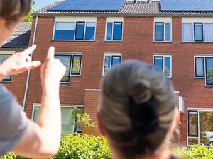 Het Dilemma | Hoe kunnen sociale huurders straks nog profiteren van zonnepanelen?