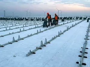 Energreen Pro levert eerste fase zonnedak Moerdijk op, 40 megawattpiek zonnepanelen op komst
