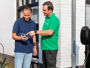 Zonneplan: consument met dynamisch energiecontract betaalt 17 procent minder voor stroom