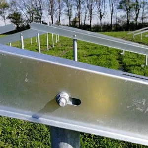 FIRST BASE Ground Screws-afbeelding